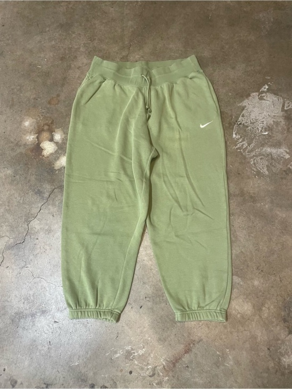 Nike Cuffed Sweatpants